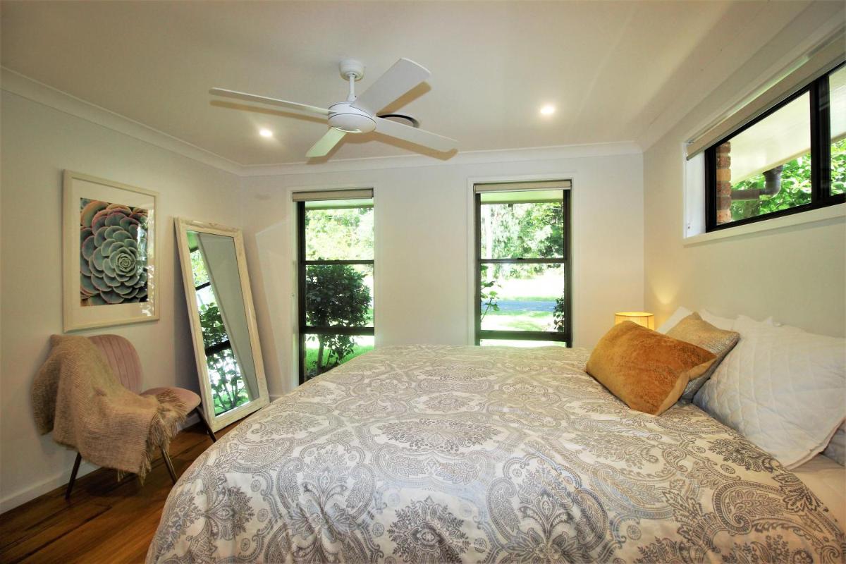 Wee Five - Pet Friendly - Byo Linen - Housity