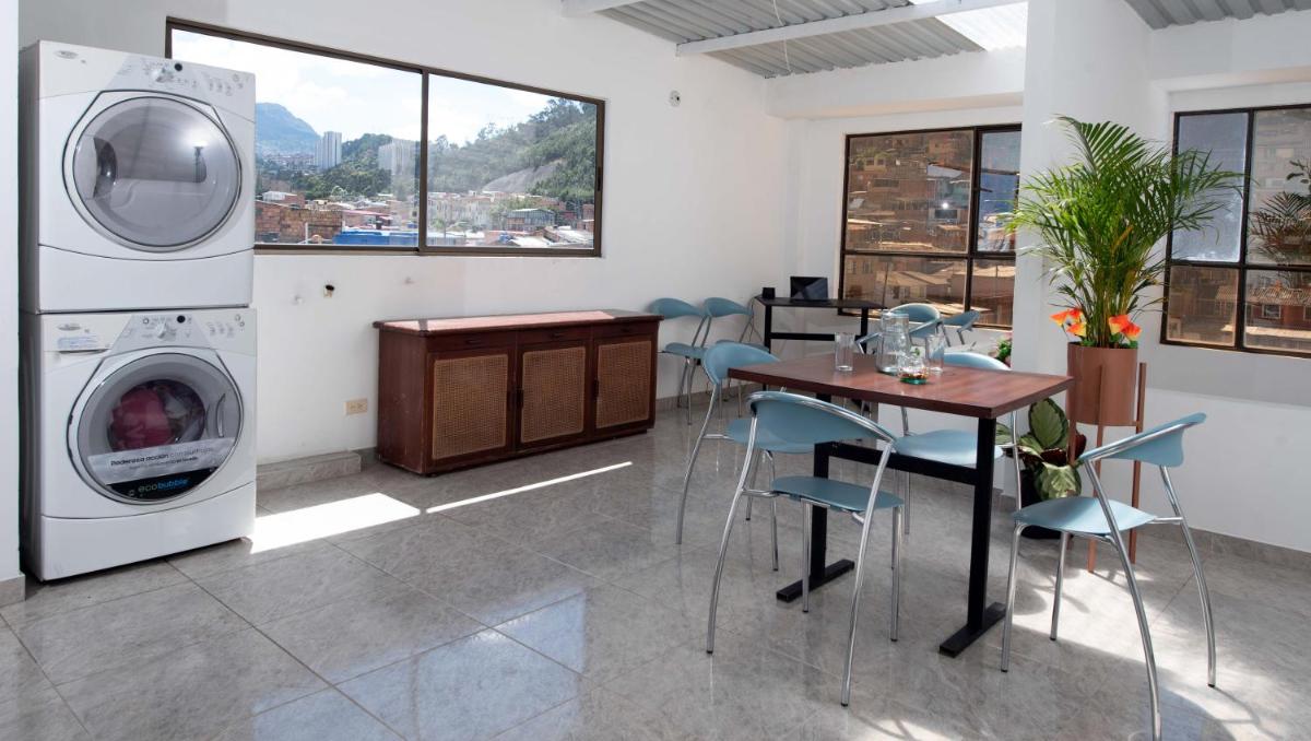 Suitetrails - JCs Place New Peaceful and comfortable fully furnished apartments