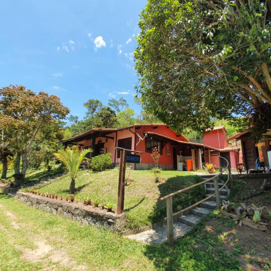 Sítio Araxá - Casa aconchegante rodeada por Mata Atlântica - Housity