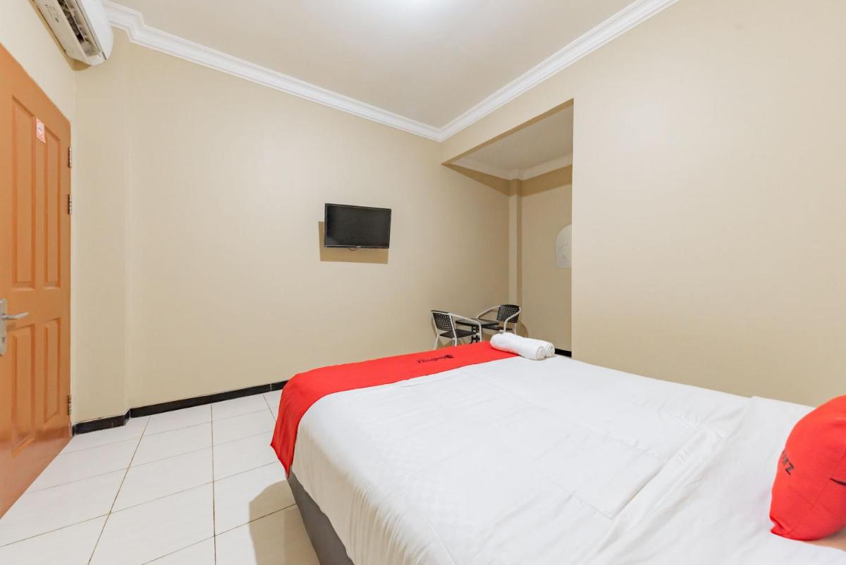 RedDoorz At Pahlawan Street - Housity