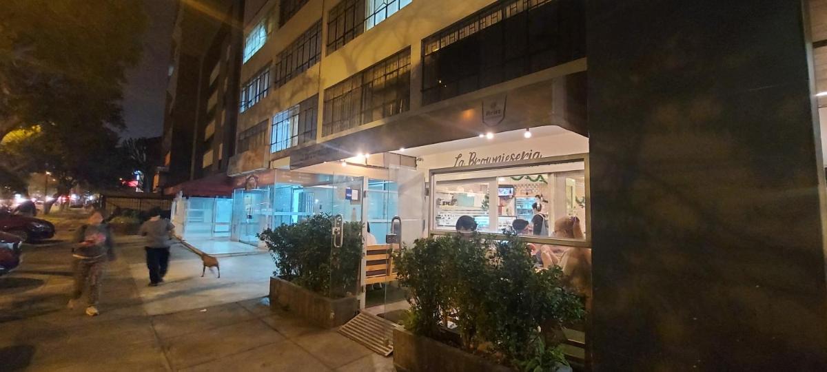 Private Cozy room with batroom in Miraflores - Housity