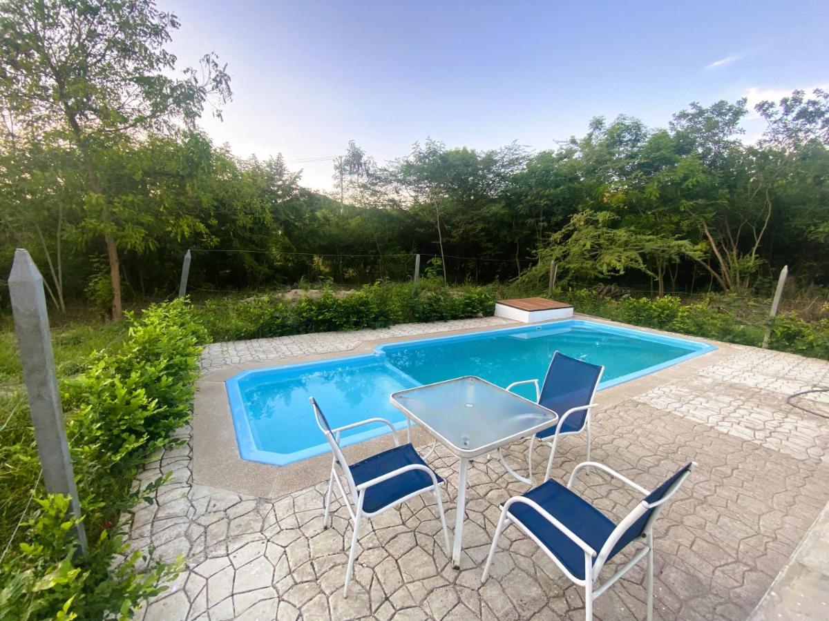 Casa Vacacional Bella Vista, Nariño Cundinamarca, con piscina, a 20 kilómetros de Girardot - Housity