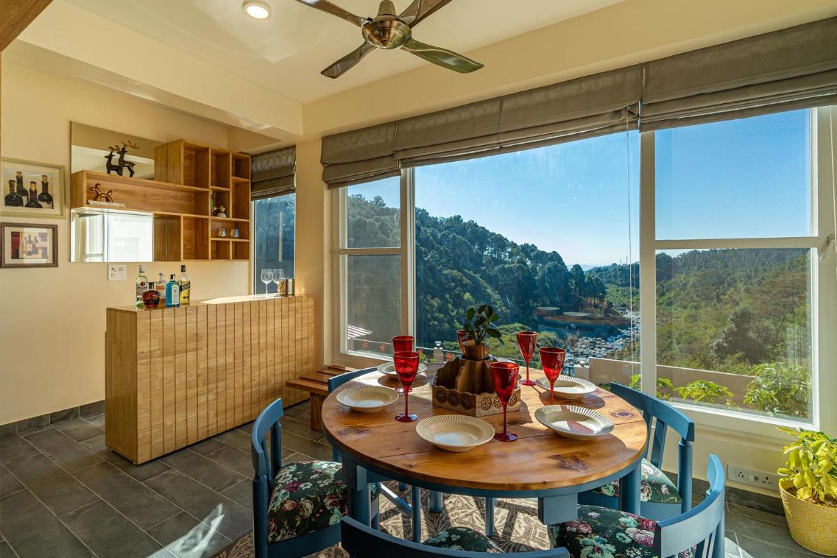 StayVista at Creek Edge Home - Pet Friendly Villa with Mountain Views, Lawn, Near Water Stream - Housity