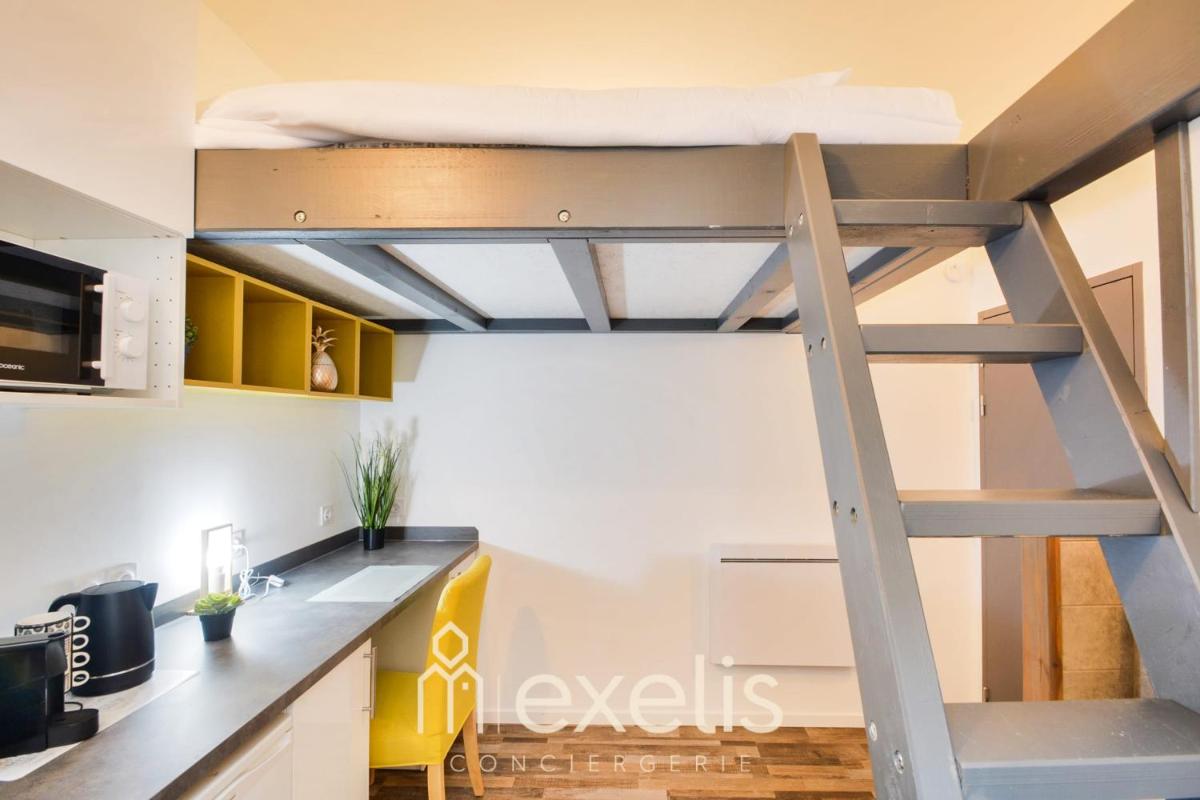GuestReady - Vibrant and Modern Studio in Nancy - Housity