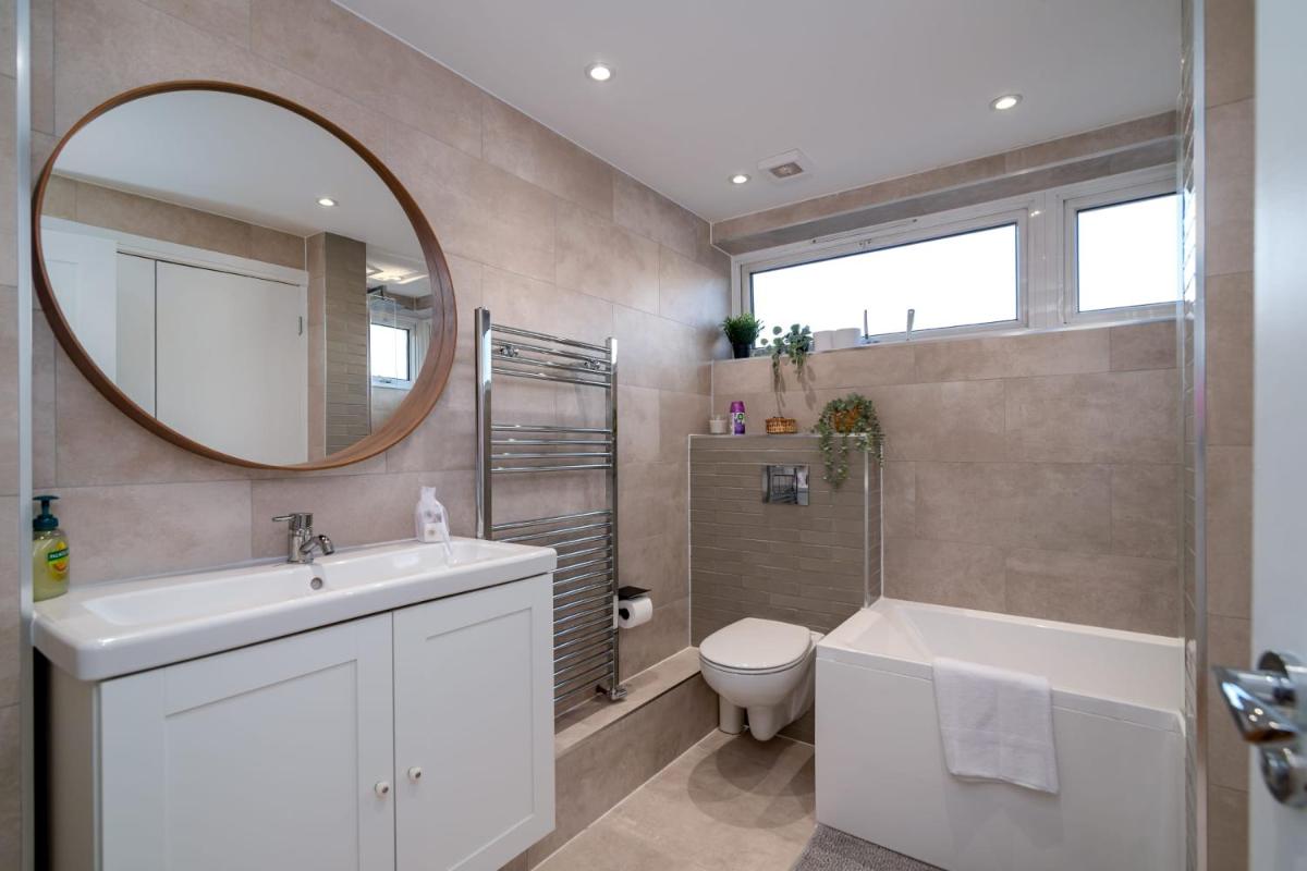 GuestReady - Beautiful New Duplex near Camden - Housity