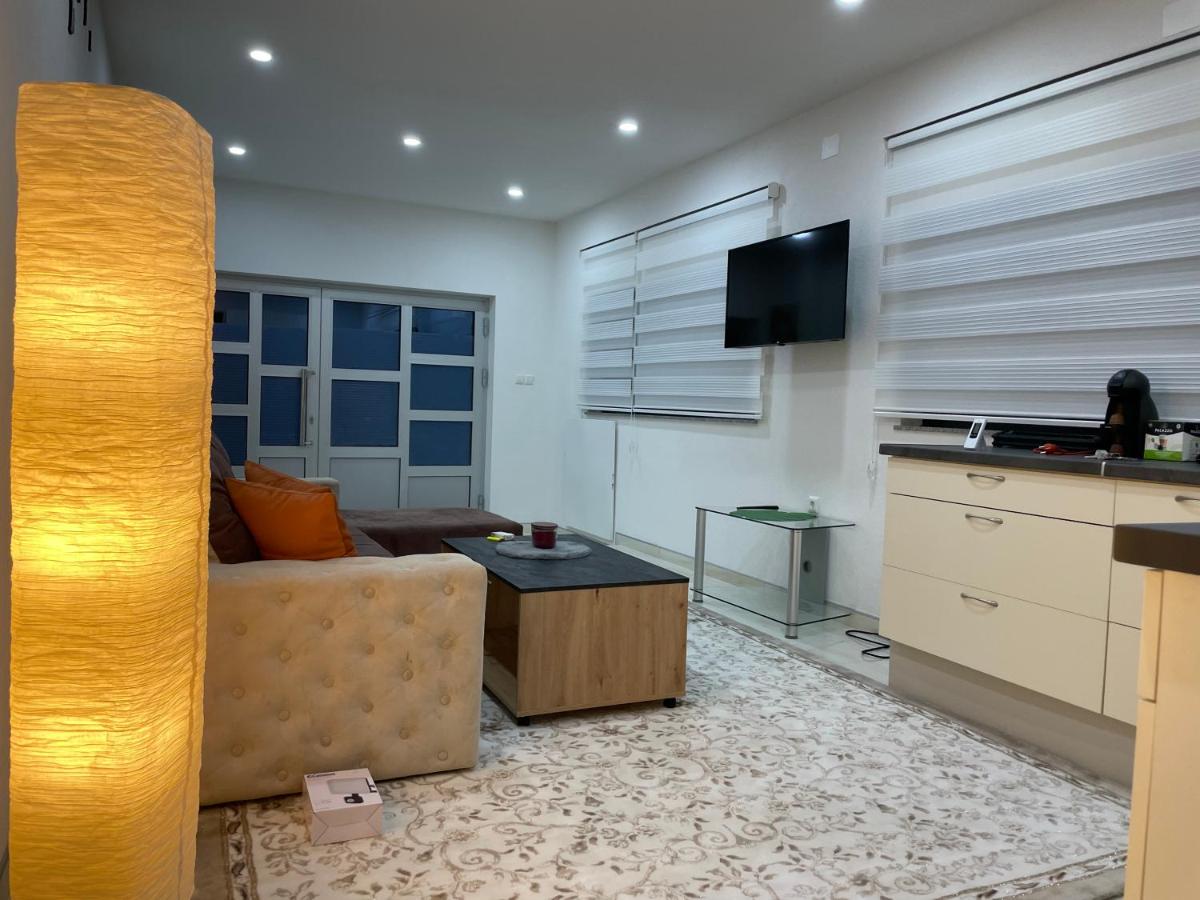 Apartman Ćuprija - Housity