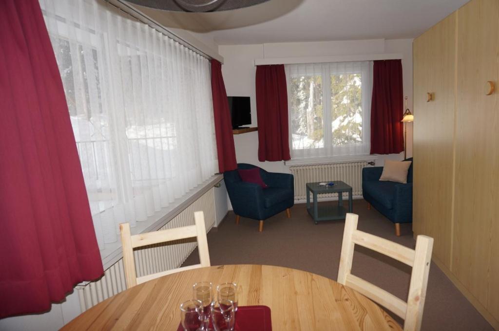 Paradies 104 - Housity