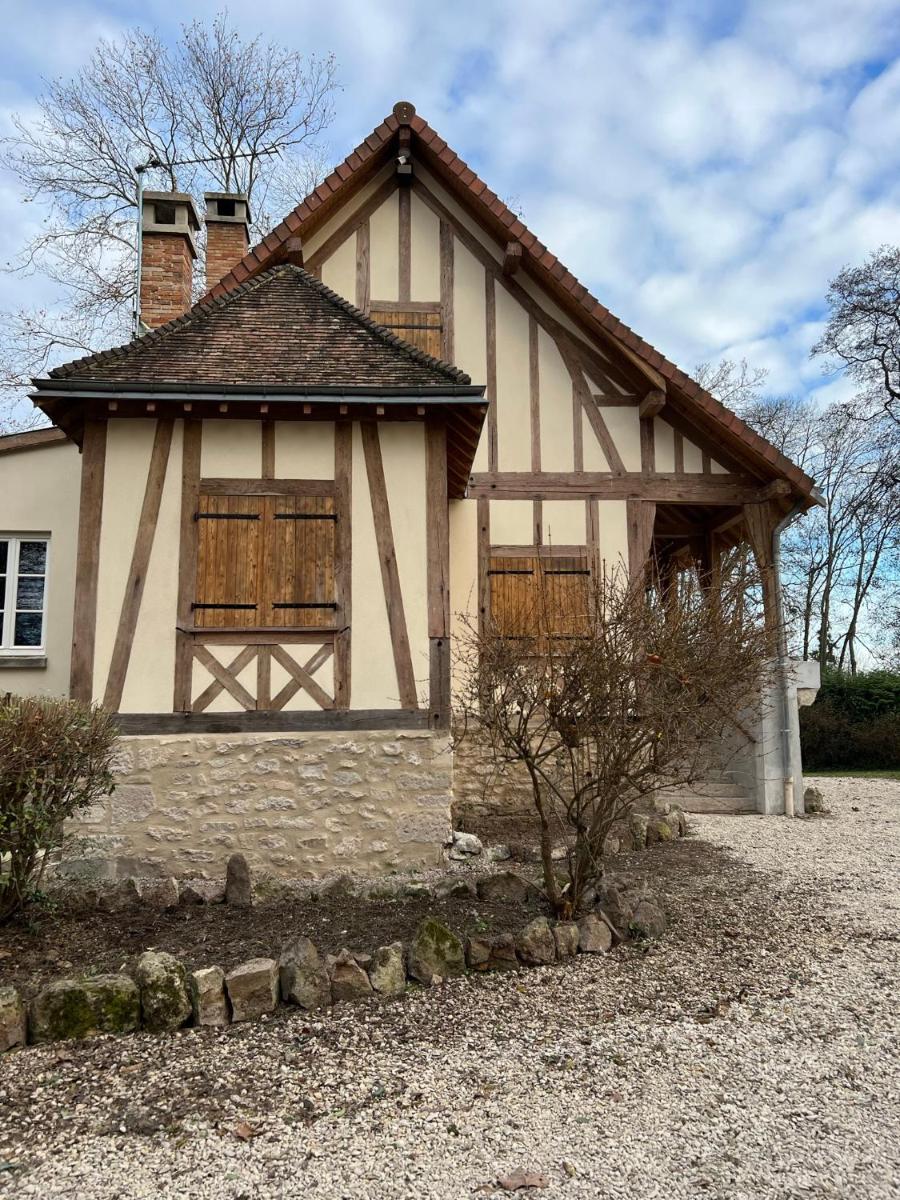 Maison en pleine forêt à 10min de Reims - Housity