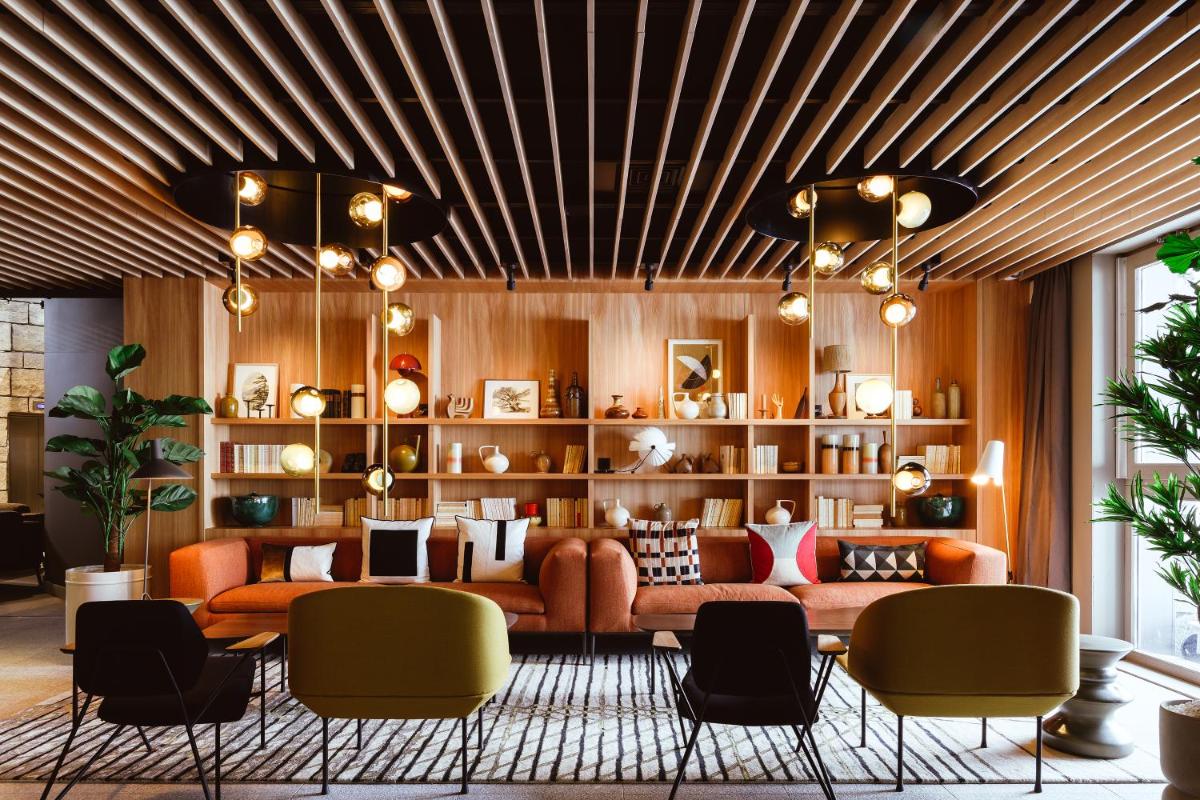 Coin salon dans l'établissement Altapura Hôtel & Spa Val Thorens