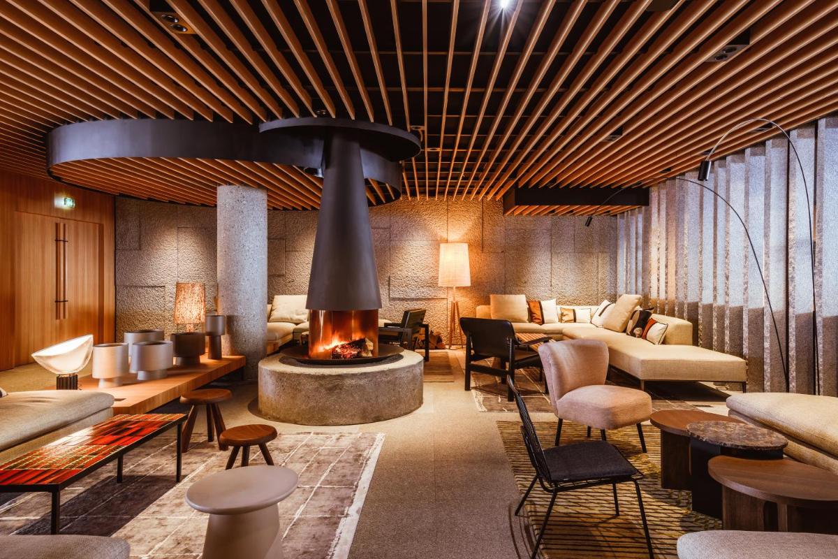 Coin salon dans l'établissement Altapura Hôtel & Spa Val Thorens