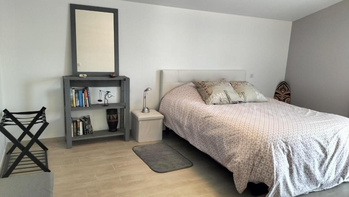 COSY LODGE GITE APPARTEMENT MEUBLE CiTY BREAK - Hizvo