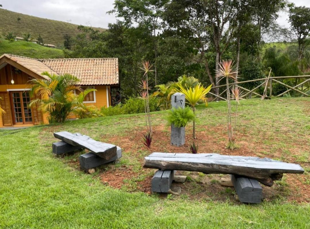 Chalé entre as Montanhas em SJC - Housity