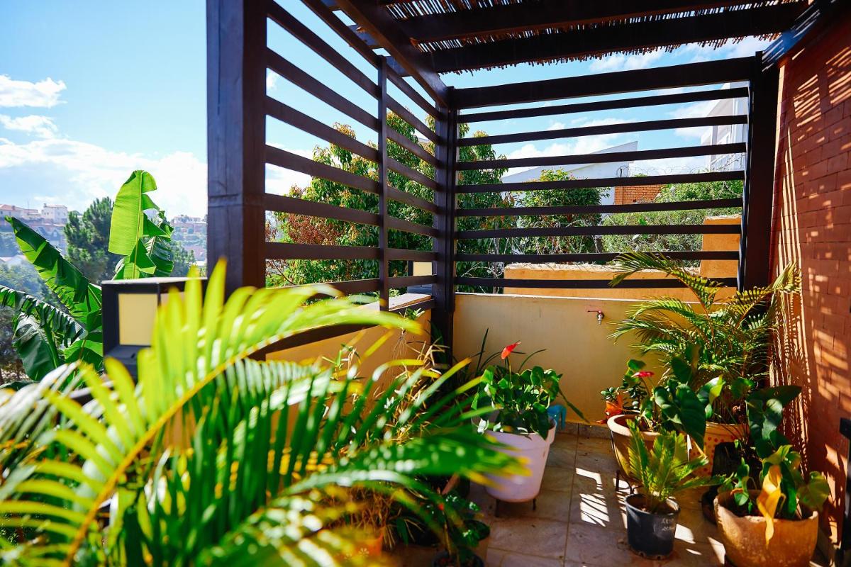 Vis la Dolce Vita - Housity