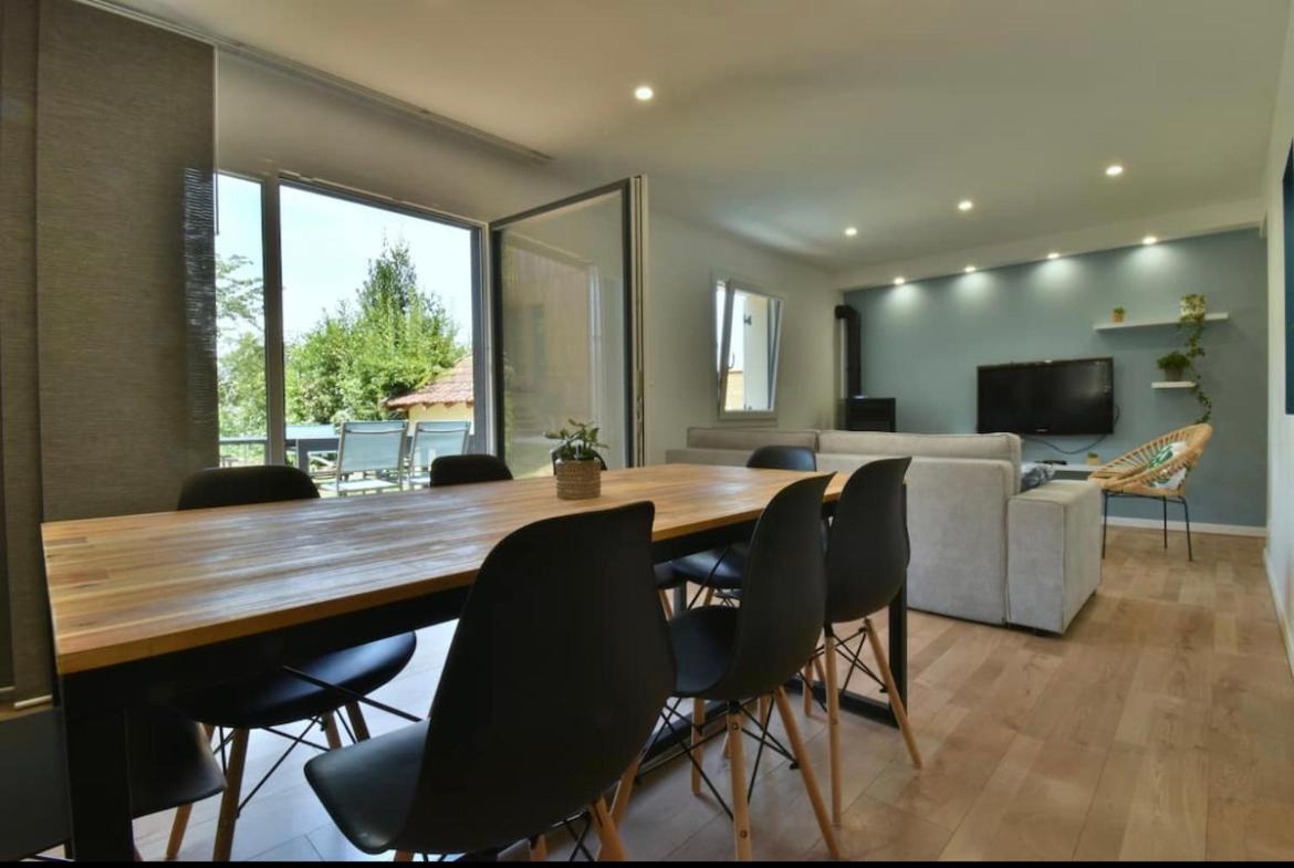 Gite Jura Mina La Maison du Bonheur - Housity