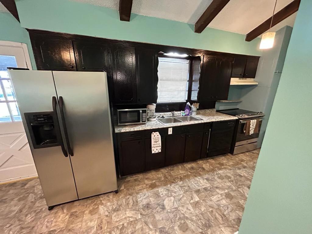 Rustic Country Lake Tawakoni Cabin - Housity