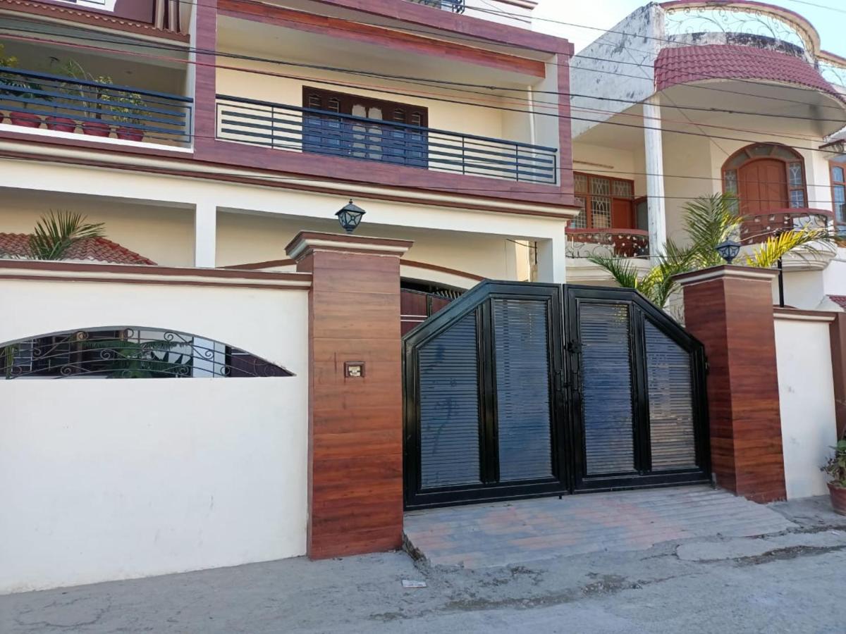 Shree Om Home Stay - Housity
