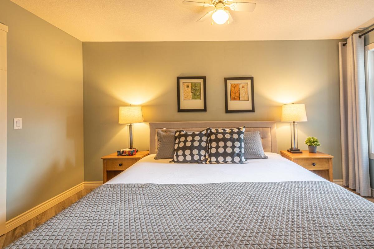 Windtower Condo Lodge - 2or4 Sleeps - Housity