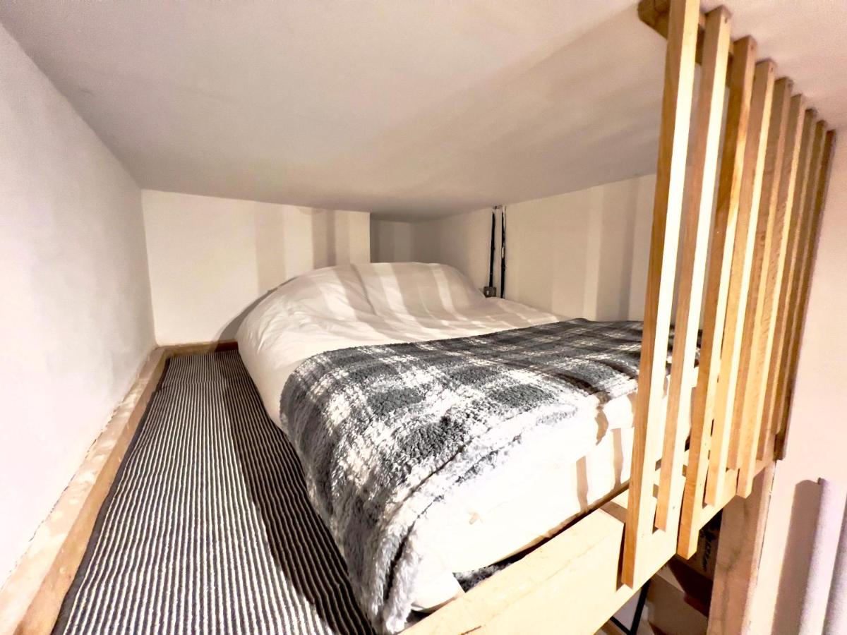 Flat 7, 10 St John's - Hizvo