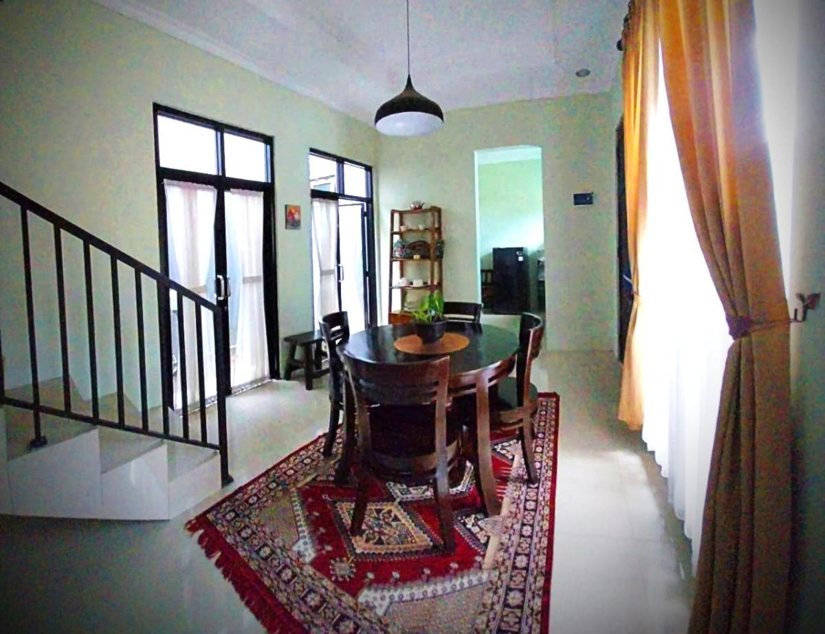 Gated 3BR Residence - 10 mins from Malioboro - Housity