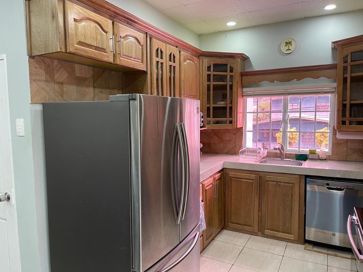 Suitetrails - Beverley Manor DIAMOND VALE' 2 Bedroom 1 Bath Apartment