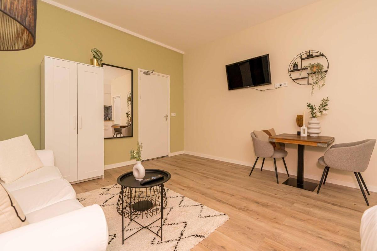 Vijf Koningen - Housity