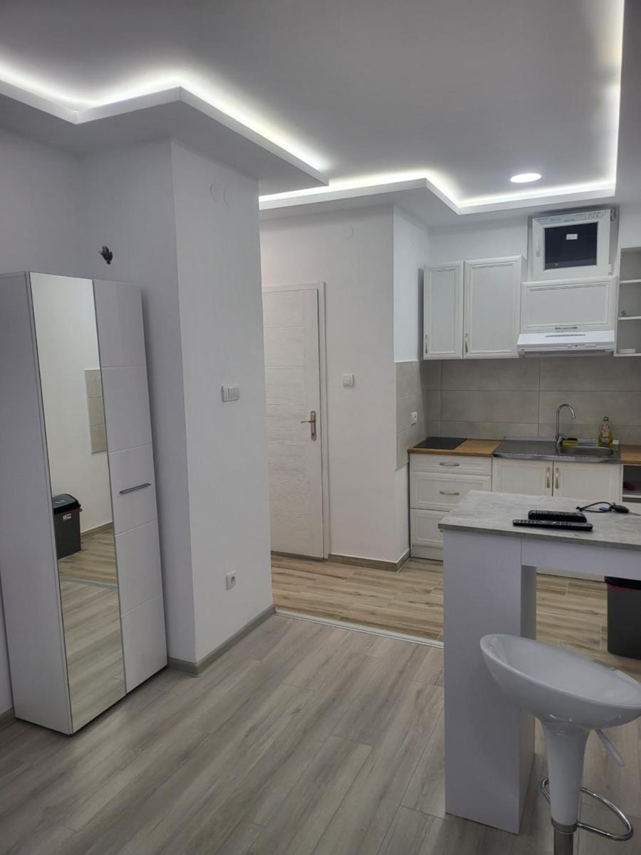 Apartman Viktor 3 - Housity
