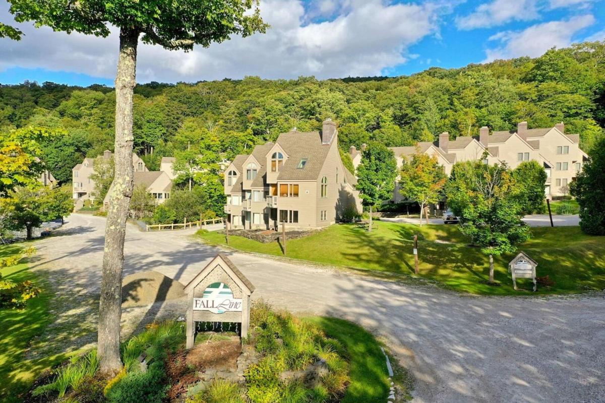 Fall Line Condos by Killington VR - 1 Bedrooms - Housity