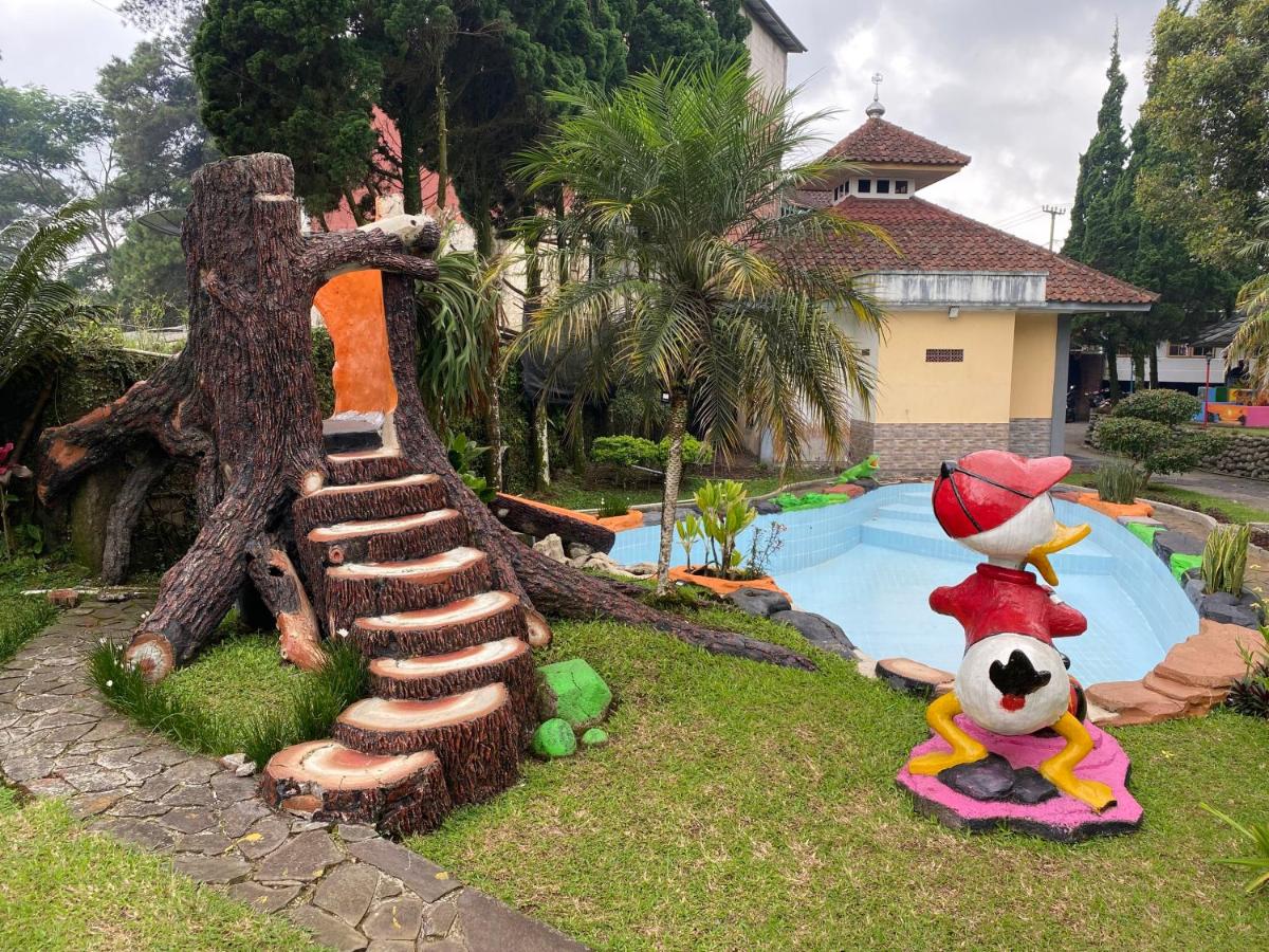 Hotel Puspa Sari - Housity