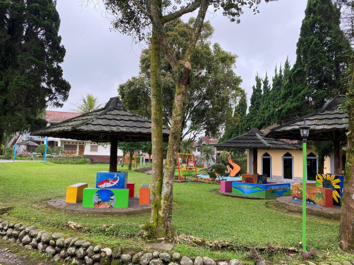Hotel Puspa Sari - Housity