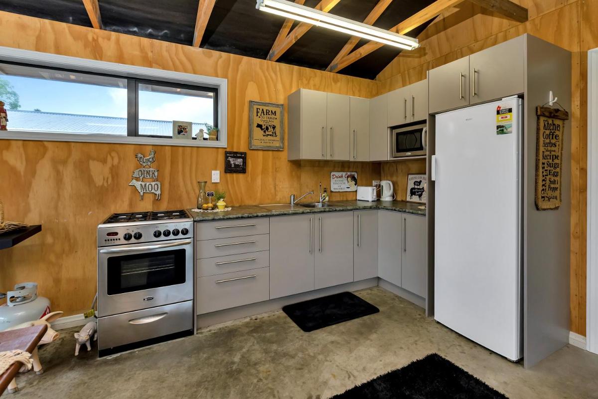 Virtue Haven - Whatuwhiwhi Holiday Home - Housity