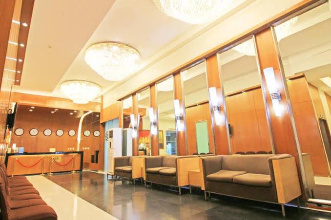 Romantic 1 Bedroom with Pool - Housity