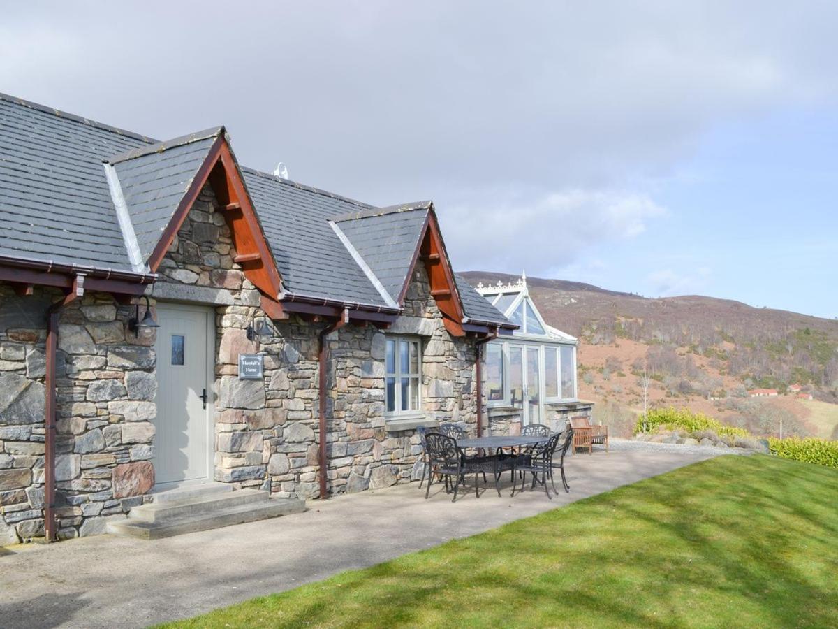 Hamish's Hame - Housity