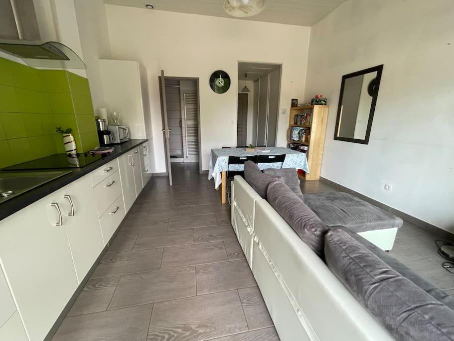 Les Lys de Rosie - Maison familiale de plain pied campagne - Housity