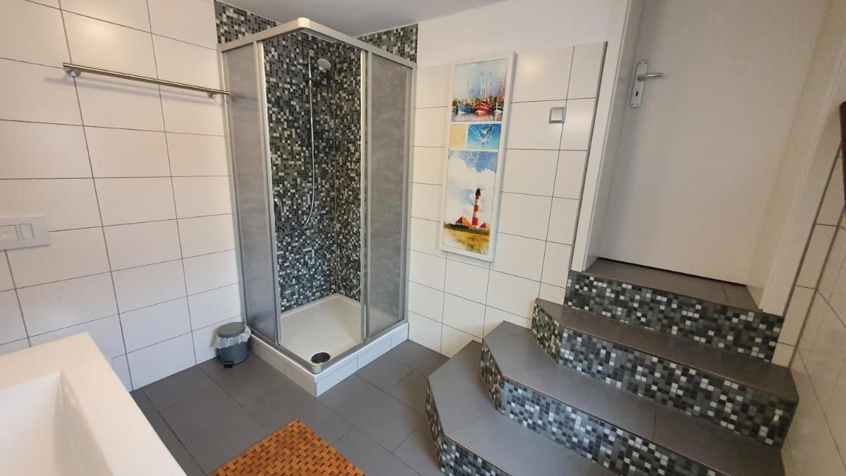 Gästezimmer & Ferienwohnungen Thon - Housity