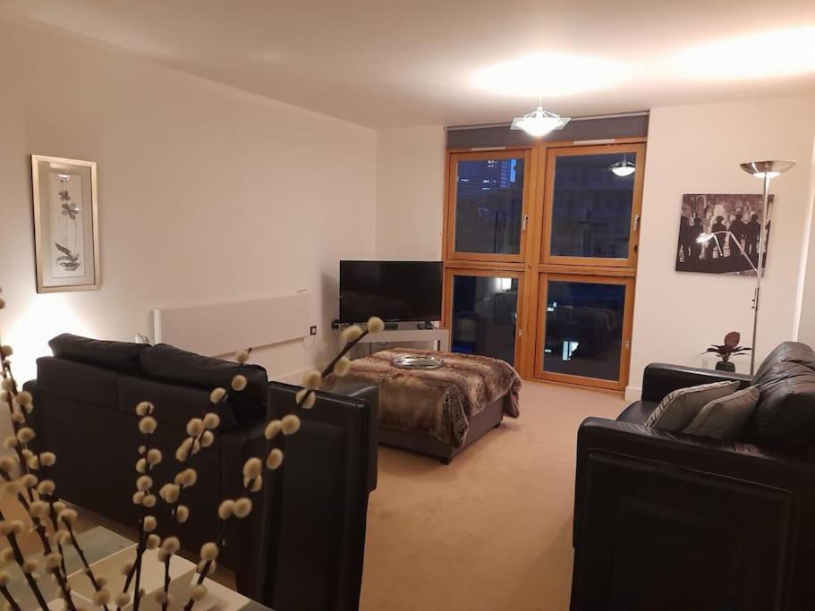 Centrally situated 1 bedroom apartment! - Housity