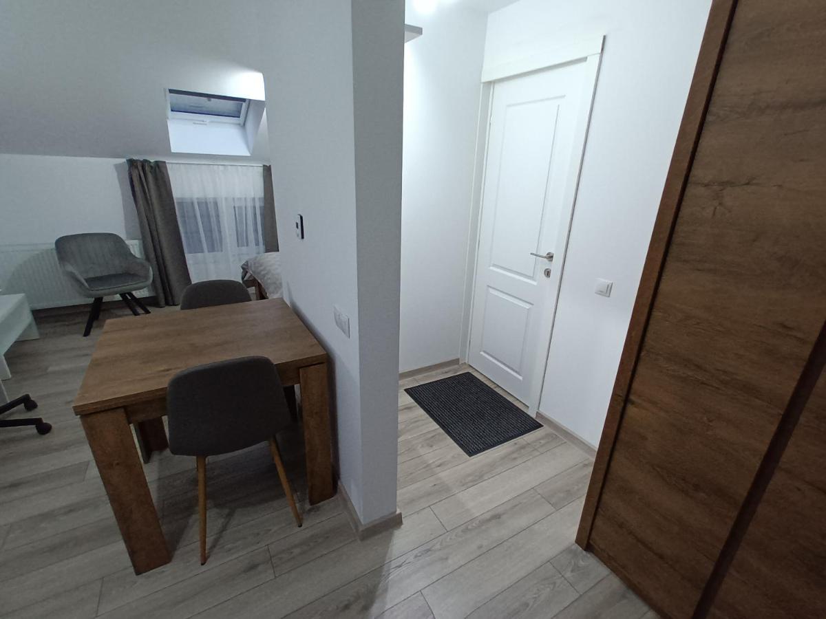 Old Town Studio Apartments - Housity