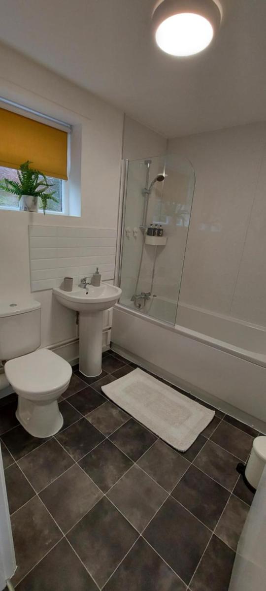 The Tackeroo Suite - Housity