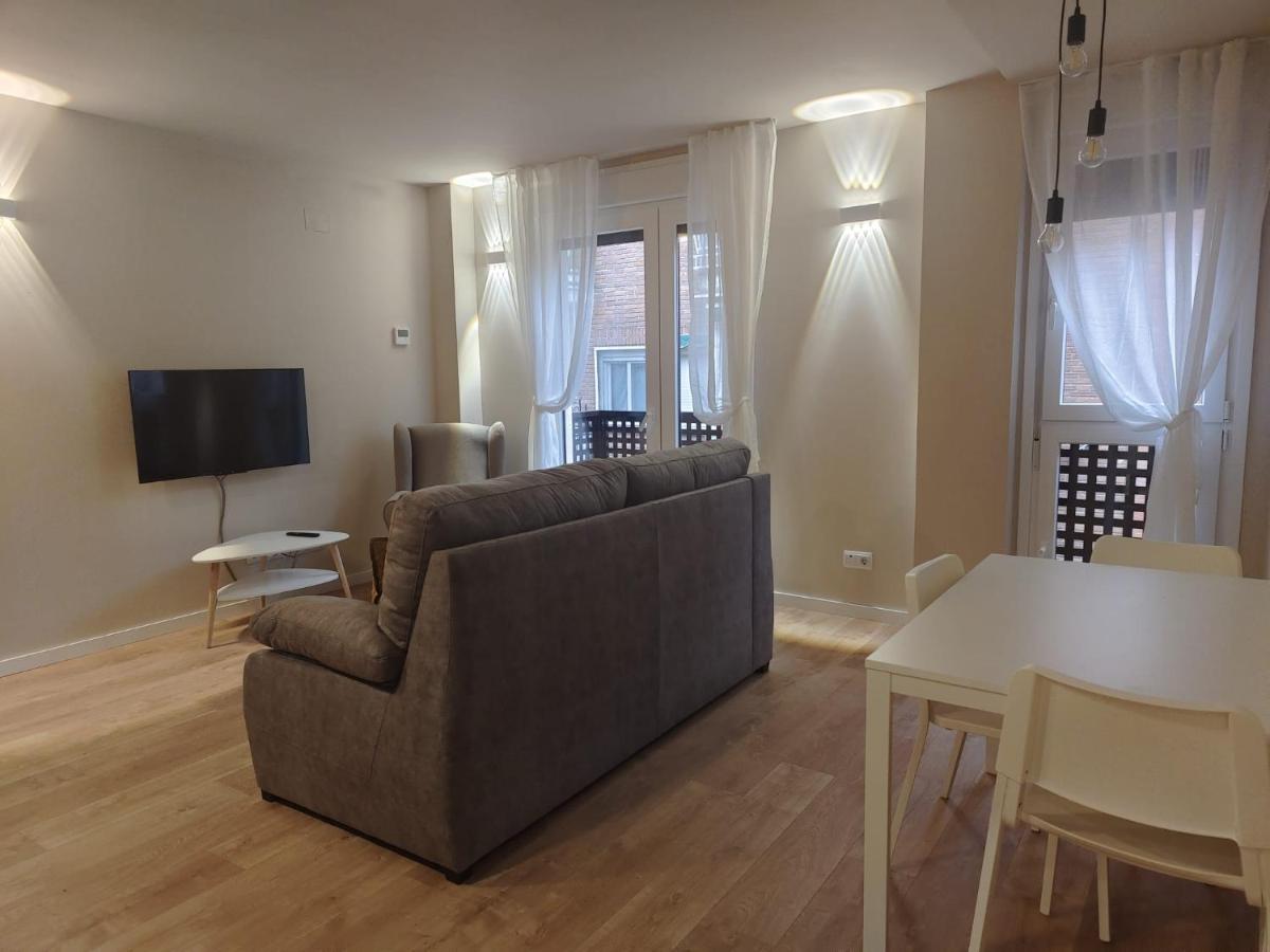 Apartamentos Picasso - Housity