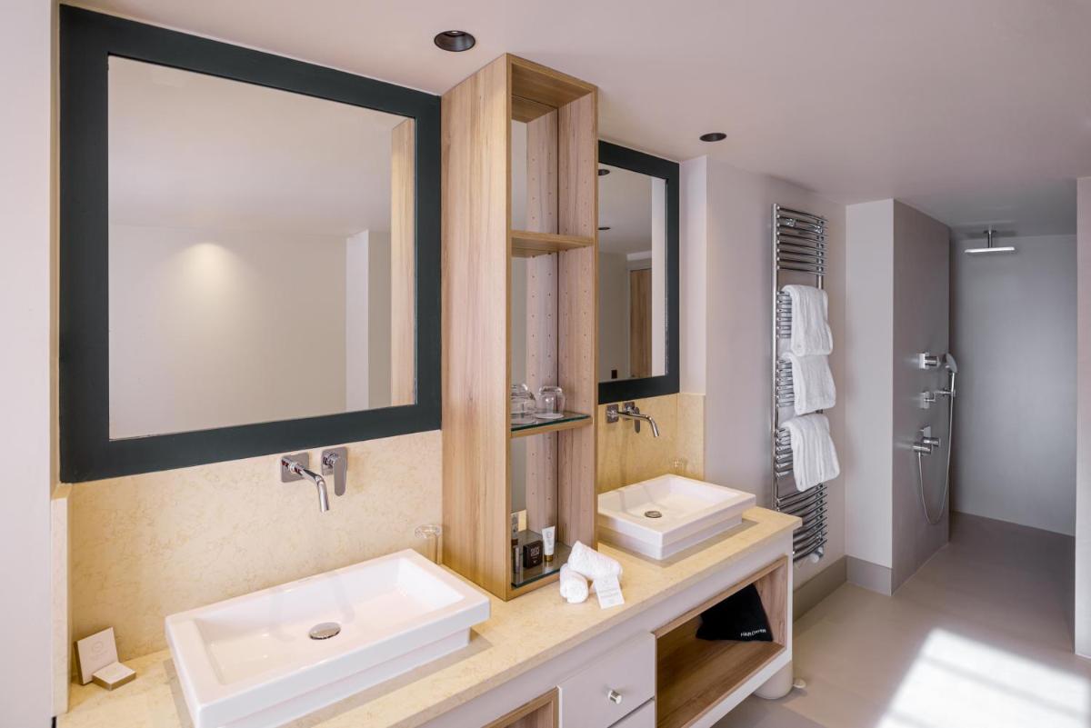 Salle de bains dans l'établissement Les Suites de la Potinière