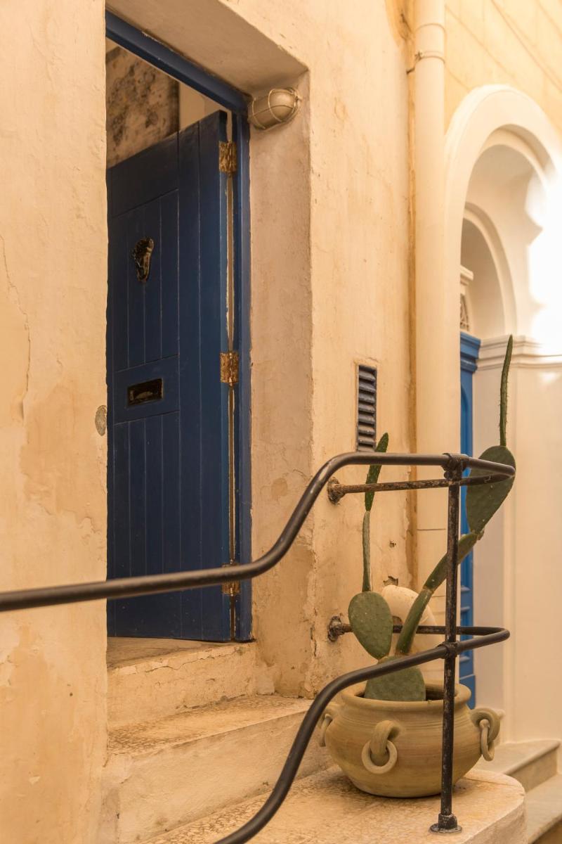 Valletta Collection - Old Theatre - Housity