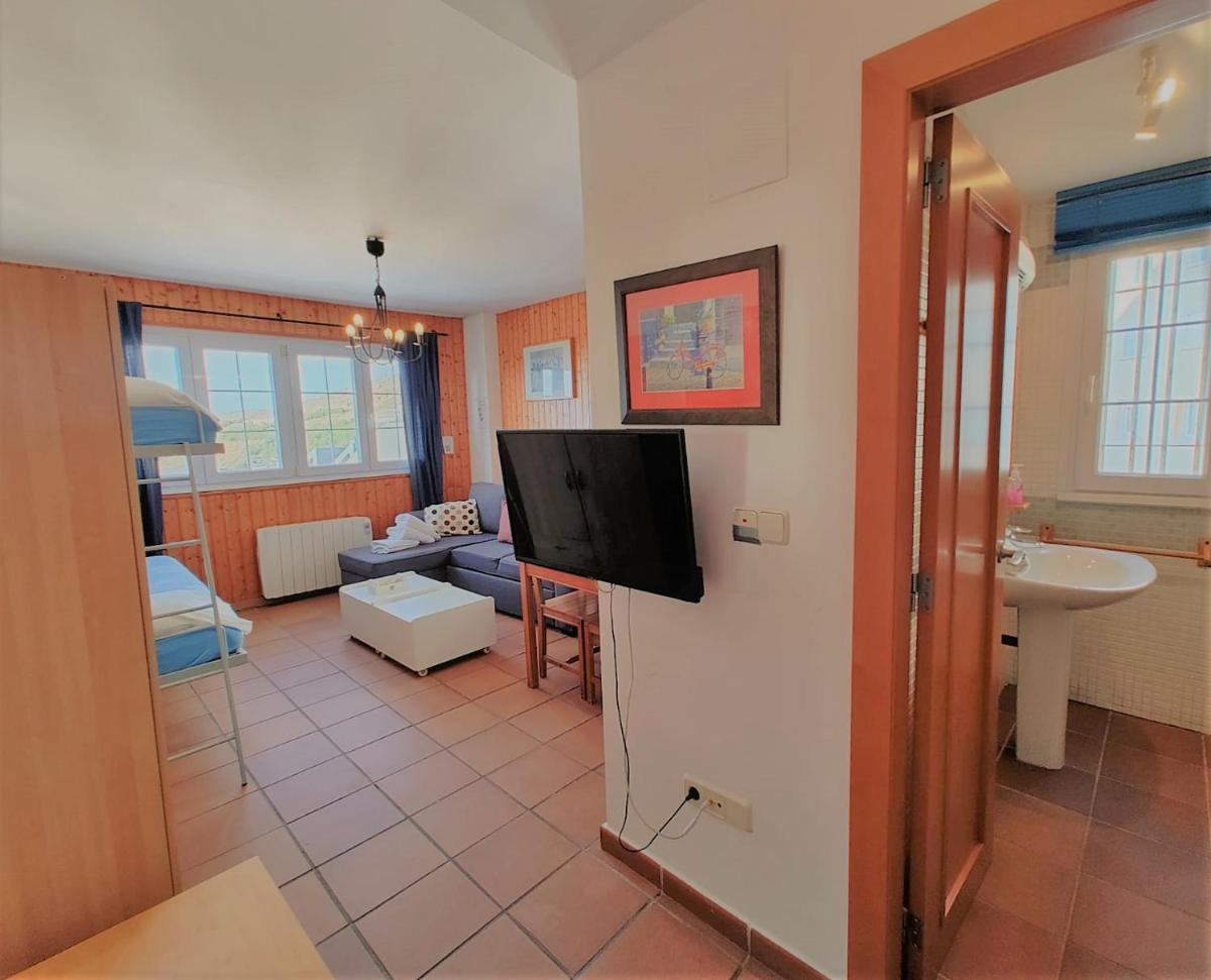 ESTUDIO - JUNTO AL TELESILLA PARADOR - EDIFICIO MARIBEL ARTTYCO - Con piscina, Jacuzzi y Sauna - Housity