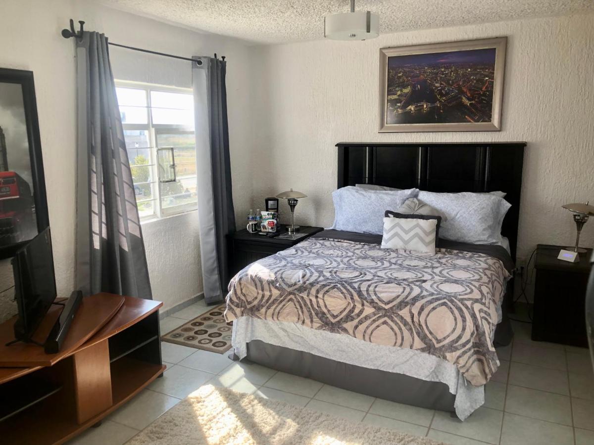 Hacienda Inn - Housity