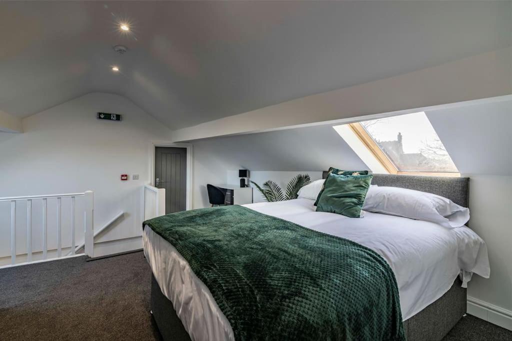 Wellington House - Housity