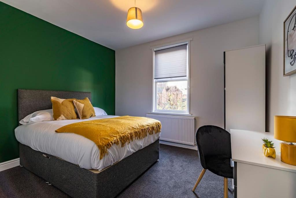 Wellington House - Housity