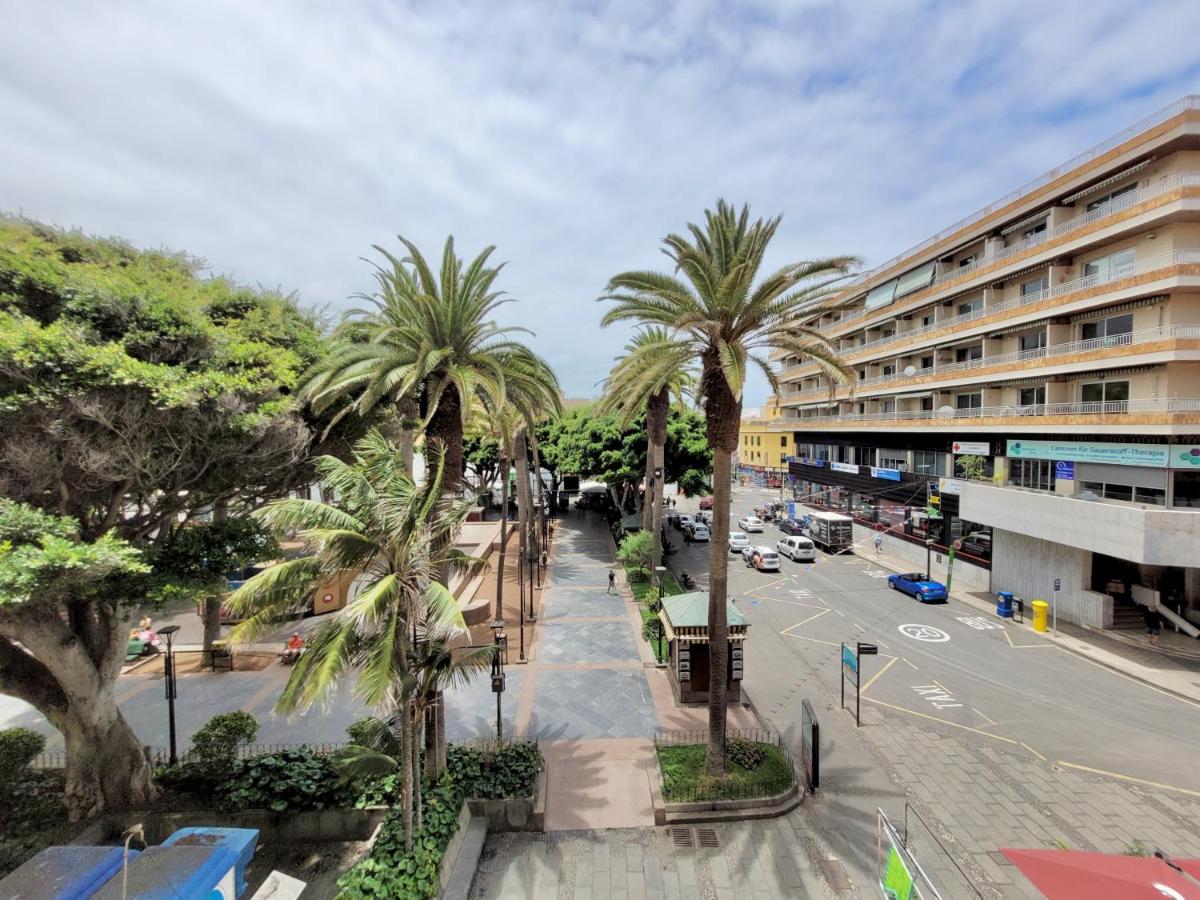 Moon Place - Housity