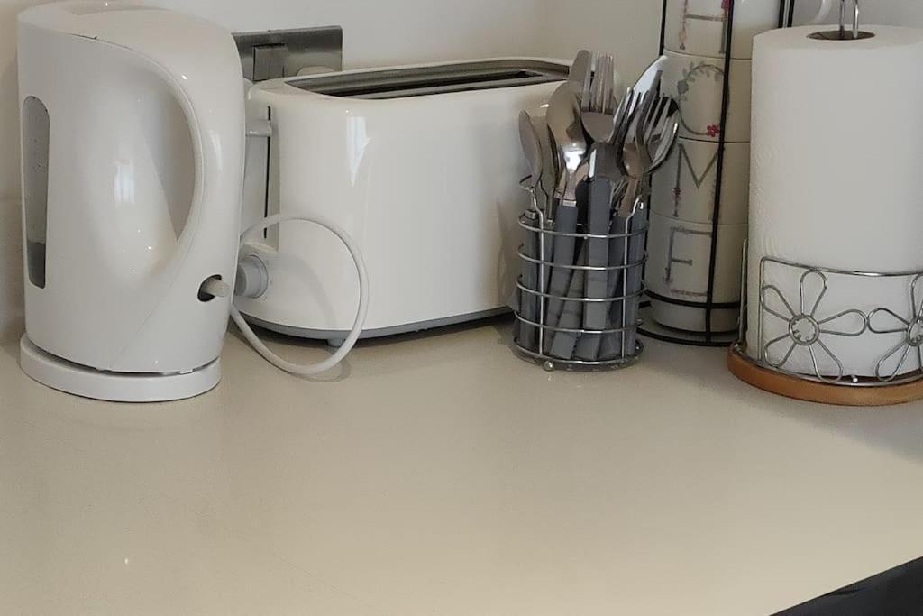 Modern, City Centre 1 Bed, Ground Floor Apartment - Housity