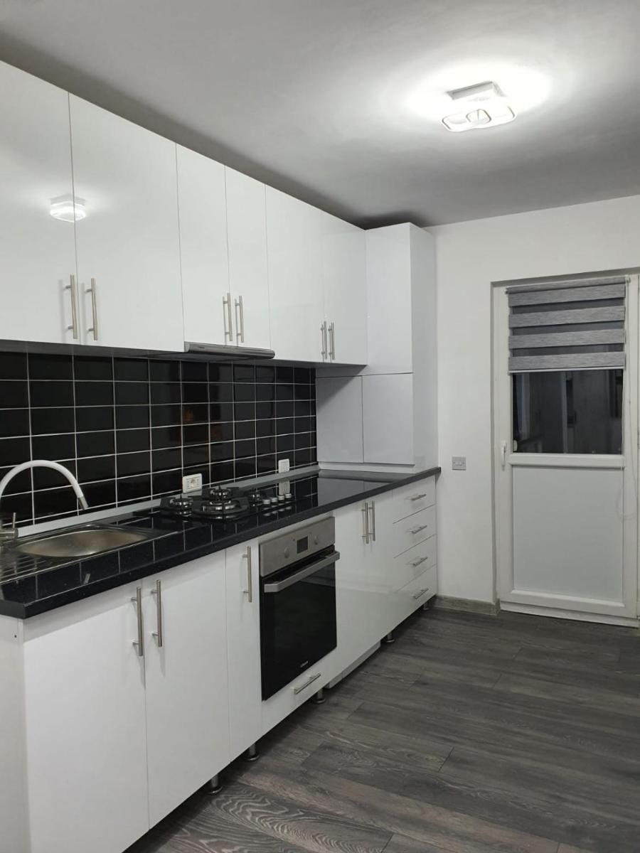 RazDav Delux Straja Central - Housity