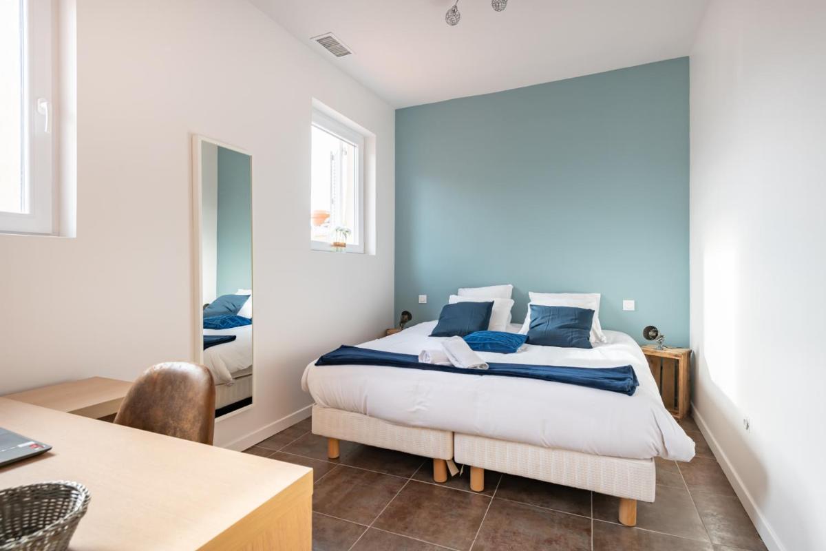 SUD PASSION - Lieutaud - Calme - 3 chambres - Linge hôtelier - Lumineux - Fibre - Housity