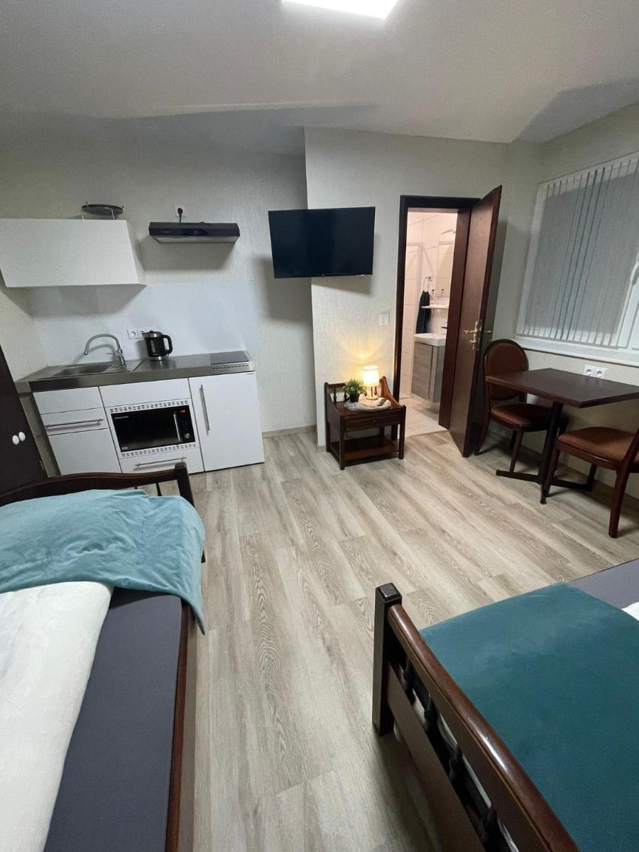 Auf der Alm 21 N.1 - Housity