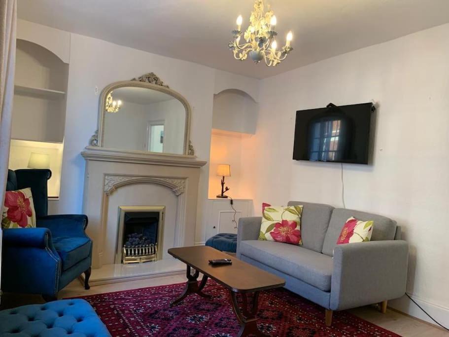 A stunning 3 bedroom house - Housity